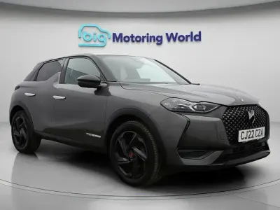 Begagnad DS Automobiles DS3 Crossback Performance Line Plus 130 HK (95 kW) 2022 Grå SUV