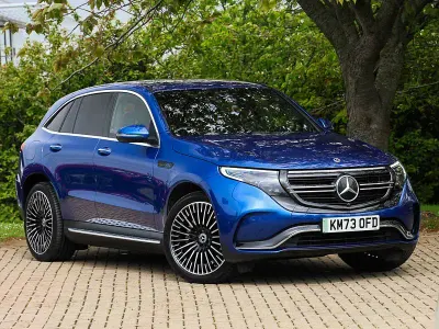 Usado Mercedes EQC400 AMG Line Premium 300 kW (408 HP) 2023 Azul SUV