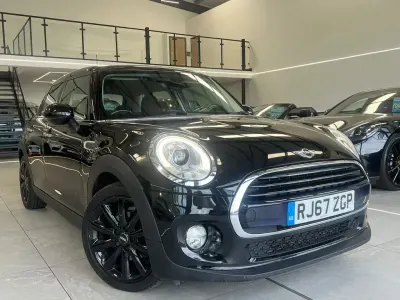 Used Mini Cooper Hatch 136 HP (100 kW) 2017 Black Hatchback