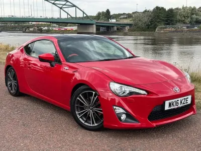 Used Toyota GT86 GT 200 HP (147 kW) 2016 Red Coupe
