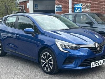Used Renault Clio V Iconic 140 HP (102 kW) 2022 Blue  Hatchback