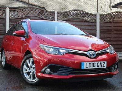 used Toyota Auris Hybrid 