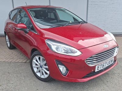 Używany Ford Fiesta Titanium 125 KM (91 kW) 2018 Czerwony Hatchback