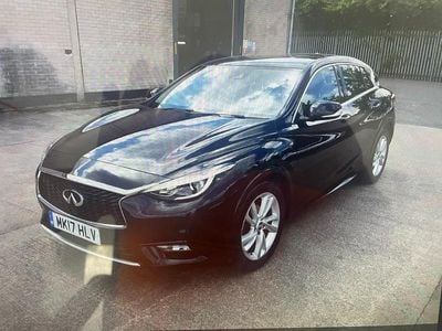 Infiniti Q30