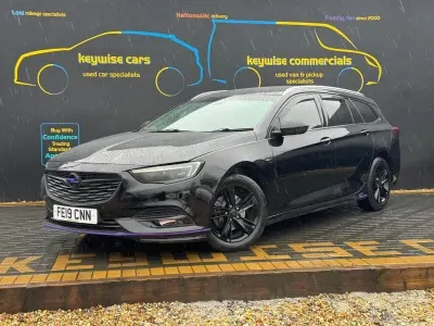 Używany Vauxhall Insignia SRi 136 KM (100 kW) 2019 Czarny Hatchback