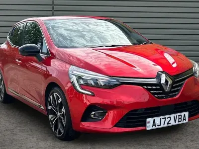Used Renault Clio Techno 145 HP (106 kW) 2023 Red Hatchback