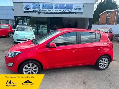 Begagnad Hyundai i20 Active 2014 Röd Halvkombi