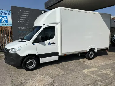 Used Mercedes Sprinter Progressive 143 HP (105 kW) 2021 White Van