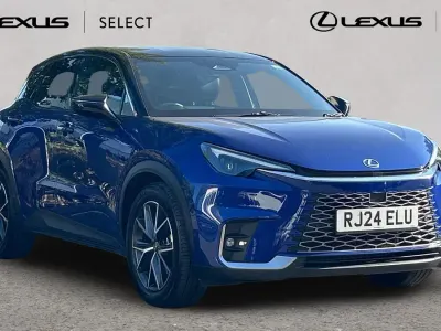 Used Lexus LBX 136 HP (100 kW) 2024 Dark blue SUV