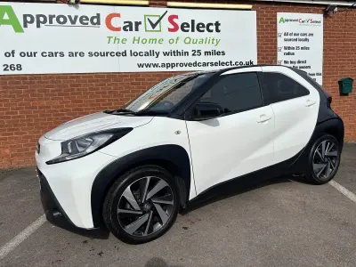 Used Toyota Aygo X 72 HP (52 kW) 2023 White SUV