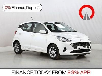 Used Hyundai i10 SE 67 HP (49 kW) 2023 White Hatchback
