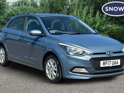 Käytetty Hyundai i20 SE 84 HP (61 kW) 2017 Sininen Viistoperä