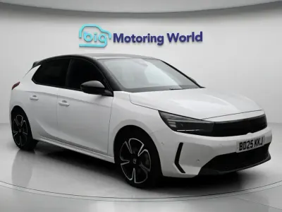 Used Vauxhall Corsa S 131 HP (96 kW) 2024 White Hatchback