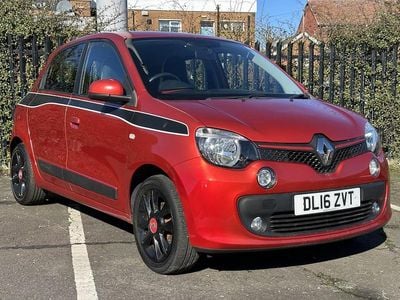 Used Renault Twingo Dynamique 90 HP (66 kW) 2016 Red Hatchback