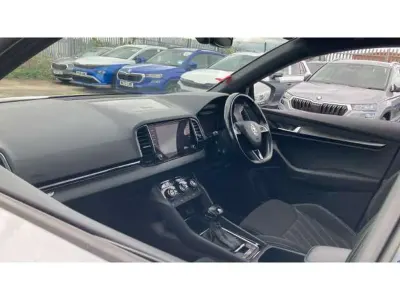 Used Skoda Karoq SportLine 150 HP (110 kW) 2020 White SUV