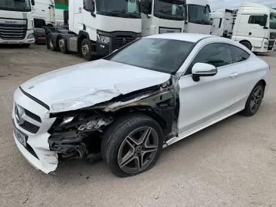 Used Mercedes C200 AMG line 2018 White Coupe