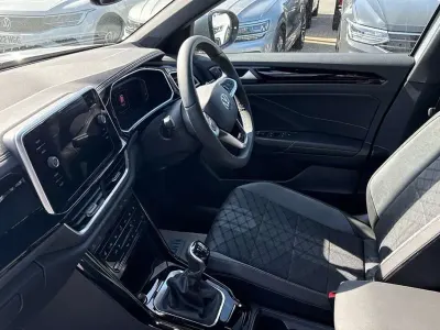 Ny VW T-Roc R-line 150 HK (110 kW) 2025 Silver SUV