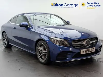 Usado Mercedes C300 AMG Line Premium 245 CV (180 kW) 2019 Azul Coupe