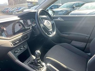 Usado VW Polo SE 65 HP (47 kW) 2019 Preto Citadino