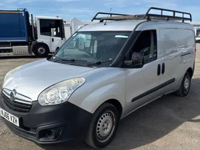 Used Vauxhall Combo 2016 Silver MPV