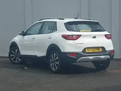 Used Kia Stonic 99 HP (72 kW) 2020 White SUV