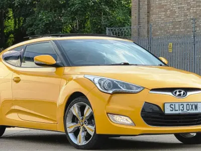 Used Hyundai Veloster Sport 140 HP (102 kW) 2013 Yellow Hatchback