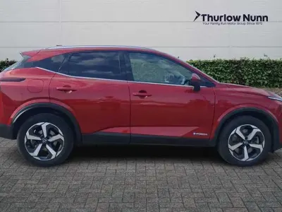 Used Nissan Qashqai N-Connecta 190 HP (139 kW) 2022 Red SUV