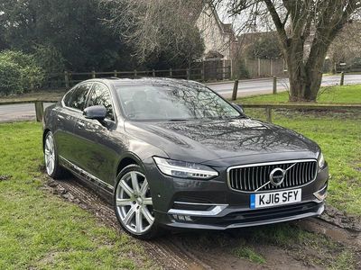 Usado Volvo S90 Inscription 190 HP (139 kW) 2016 Cinzento Sedan