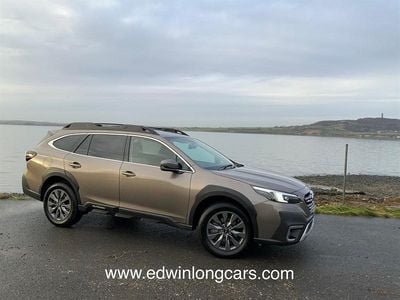 Used Subaru Outback 180 HP (132 kW) 2025 Gold Estate