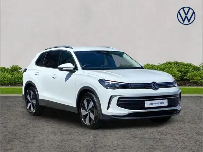 Begagnad VW Tiguan Match 147 HK (108 kW) 2025 Vit SUV