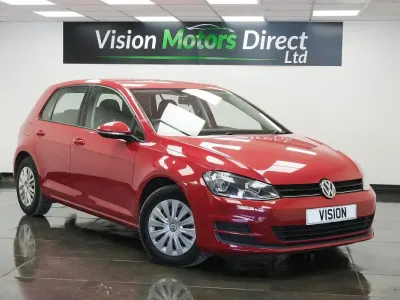 Used VW Golf VII S 105 HP (77 kW) 2015 Red Hatchback