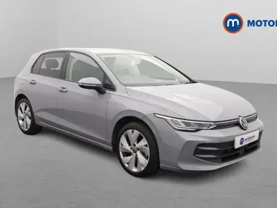 Usado VW Golf VIII Match 150 CV (110 kW) 2025 Gris Utilitario