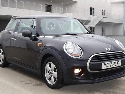 Begagnad Mini ONE Hatch 2017 Svart Halvkombi