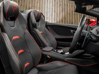 Used Lamborghini Huracán 640 HP (470 kW) 2023 Red Coupe