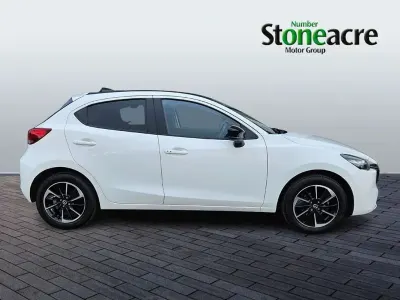 Usado Mazda 2 Homura-Aka 116 HP (85 kW) 2024 Branco Citadino