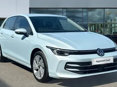 Used VW Golf VIII Style 150 HP (110 kW) 2025 Blue Hatchback
