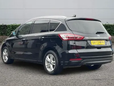 Used Ford S-MAX Titanium 190 HP (139 kW) 2022 Black MPV