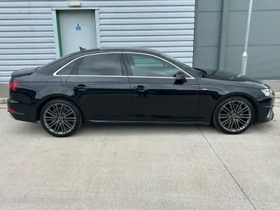 Begagnad Audi A4 S-Line 150 HK (110 kW) 2019 Svart Sedan