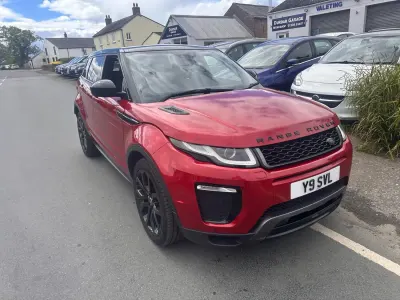 Begagnad Land Rover Range Rover evoque HSE Dynamic 2015 Röd Kombi