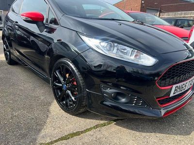 Used Ford Fiesta Zetec 140 HP (102 kW) 2015 Black Hatchback