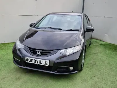 Begagnad Honda Civic ES 120 HK (88 kW) 2013 Svart Halvkombi