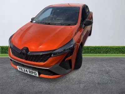 Used Renault Clio V Esprit Alpine 143 HP (105 kW) 2024 Orange Hatchback