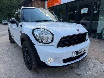 Used Mini Cooper 2014 White Hatchback