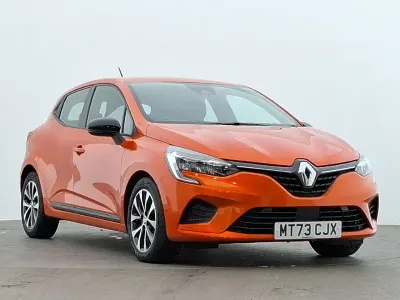 Used Renault Clio Evolution 90 HP (66 kW) 2023 Orange Hatchback