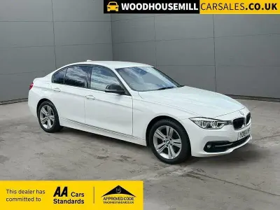 Used BMW 318 Sport Line 2018 White Sedan