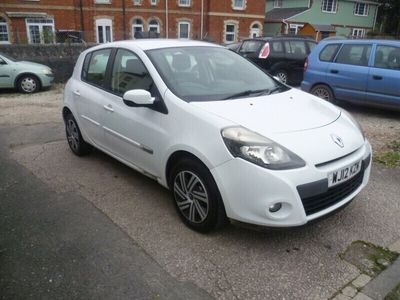 White Used 2012 Renault Clio IV Expression Hatchback | £1,995
