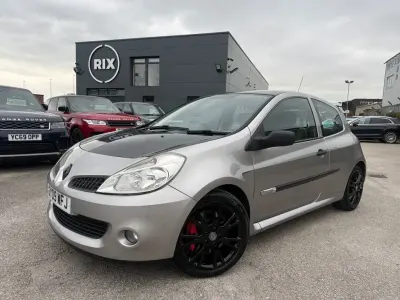 Używany Renault Clio II 197 KM (144 kW) 2009 Srebrny Hatchback