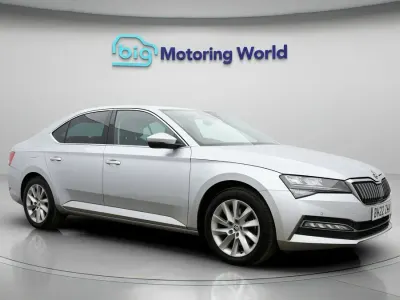 Used Skoda Superb SE Technology 215 HP (158 kW) 2022 Silver Hatchback