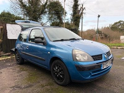 Blue Used 2003 Renault Clio II Expression Hatchback | £500 (Fair price)