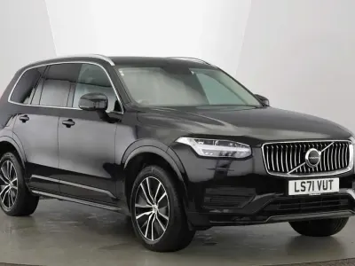 Used Volvo XC90 Momentum 235 HP (172 kW) 2022 Black SUV